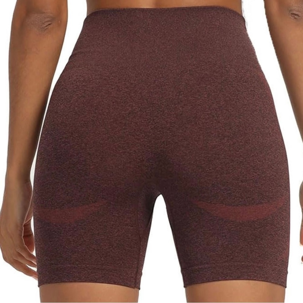 CONTOUR SEAMLESS WORKOUT SHORTS - Picture 5 of 6